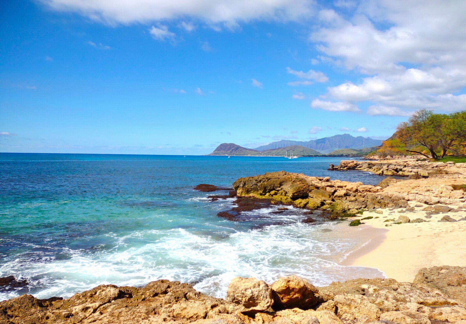 Makaiwa secret beach with-Waianae-in-background-scaled